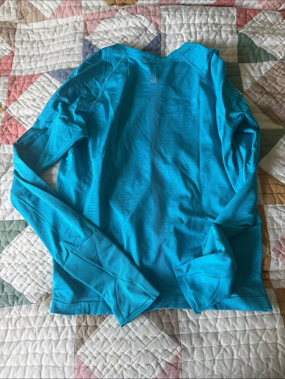 Lululemon long sleeve swiftly race length